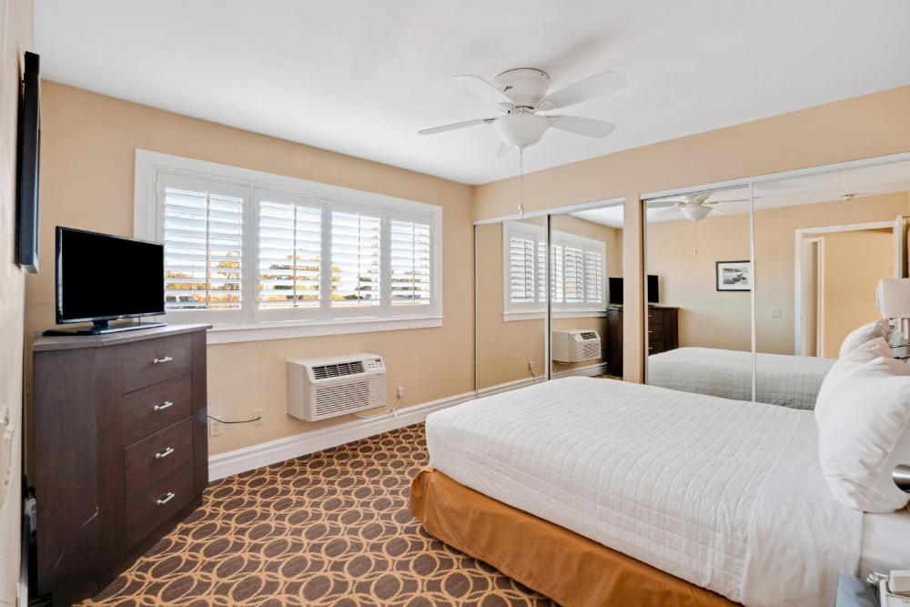 One-Bedroom Suite With 1 Bed interior