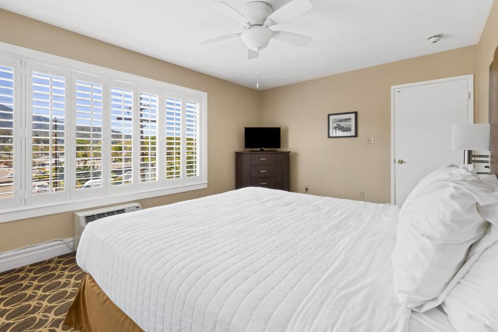 Queen Suite interior